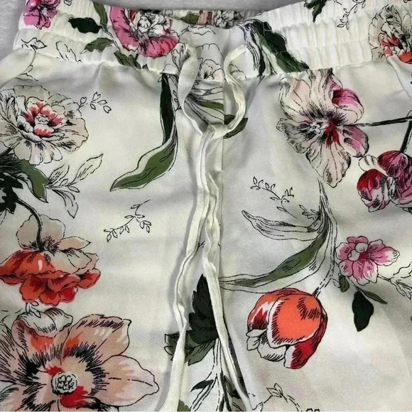 Ann Taylor Petite Cropped Flower Pants with Drawstring Waist - Picture 7 of 11